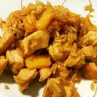 Тяхан тори (Жареный рис с курицей)