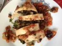 Фаршированные грибами кальмары