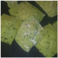 Равиоли с песто и грибами