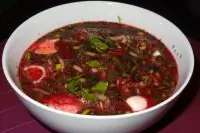 Свекольник с рукколой на квасе