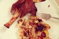 Баранья нога с запеченными овощами и кускусом
