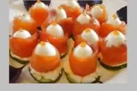 Закуска из перепелиных яиц и семги