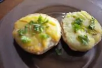 Булочка жареная с картофелем