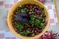 Армянский салат из красной фасоли