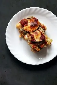 Запеканка c помидорами, баклажанами и сыром