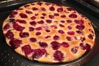 Вишневая запеканка без косточек