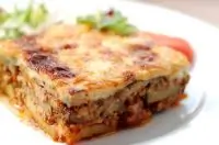 Греческая мусака в соусе бешамель