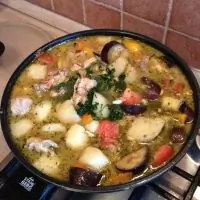 Тушеная курица с картофелем и баклажанами