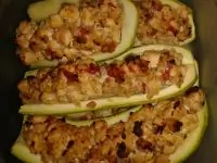 Запеченные кабачки с куриным филе