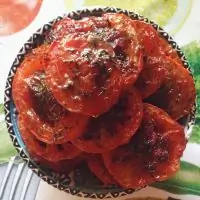 Помидоры к завтраку с паприкой