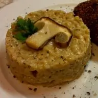 Перловая каша с белыми грибами