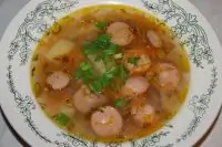 Суп с сосисками и макаронами