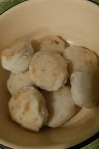 Фишболлы из трески с лимонной цедрой