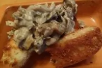 Вешенки, тушеные со сливками и тимьяном