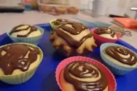 Маффины с шоколадным кремом