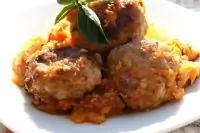 Ежики из свиного фарша