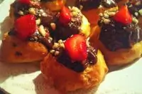 Профитроли с заварный кремом