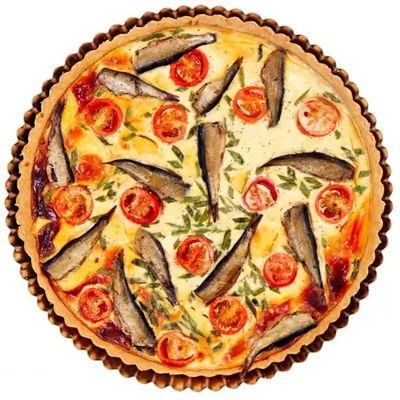 Киш со шпротами и помидорами черри