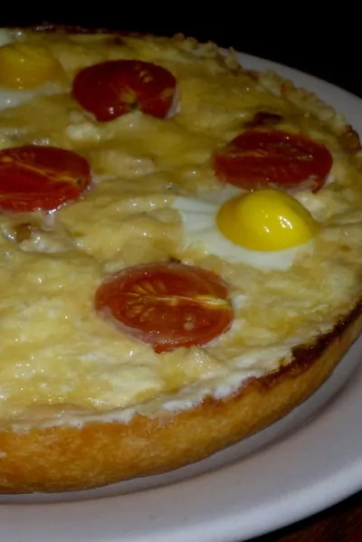 Куриный киш на рисовом тесте