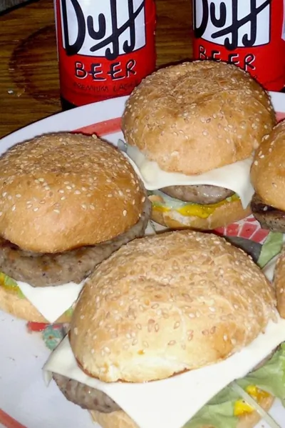 Бургеры с домашними булочками