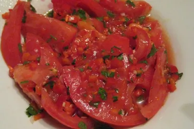 Маринованные помидоры с кинзой