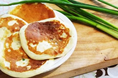 Лепешки на кефире с зеленью