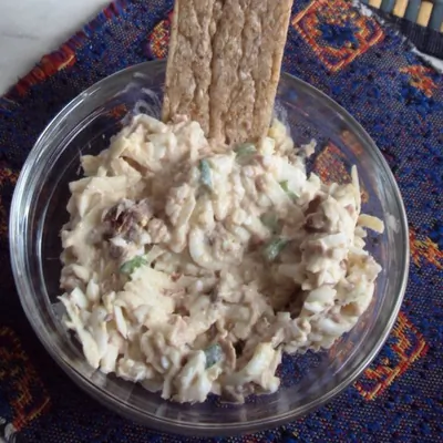 Салат из тунца с сельдереем