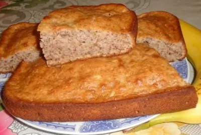 Банановый пирог с грецким орехом