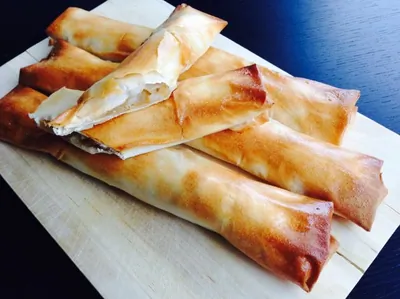 Мини-штрудели с яблоками и кедровыми орешками