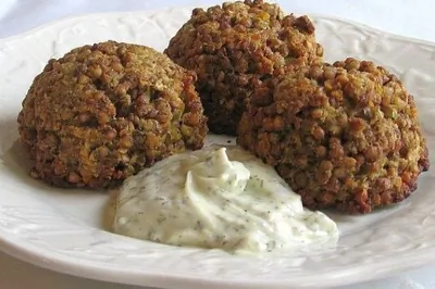 Постные гречневые тефтели с грибами