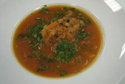 Постные щи из квашеной капусты с белыми грибами