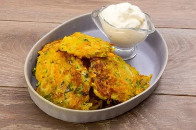 Овощные оладьи с тимьяном