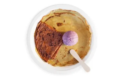 Мороженое на зеленом чае с голубым сыром и чайные блины