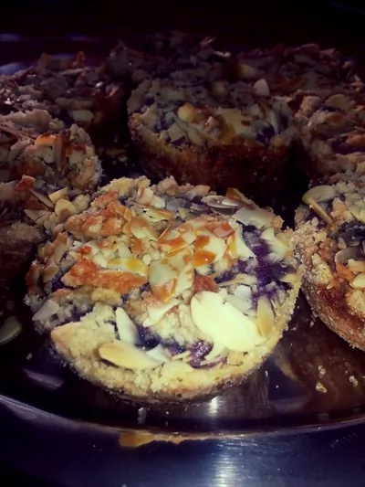 Песочные корзинки с ягодно-манной начинкой