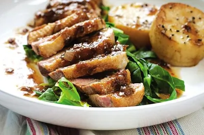 Утка в соусе из калифорнийского чернослива