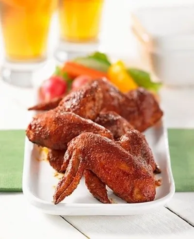 Куриные крылья в красном