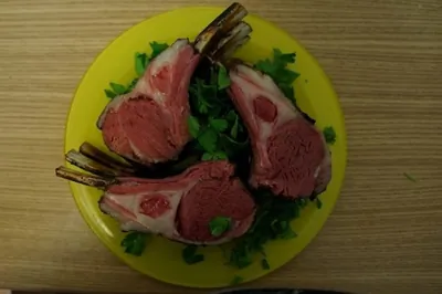 Корейка ягненка sous-vide