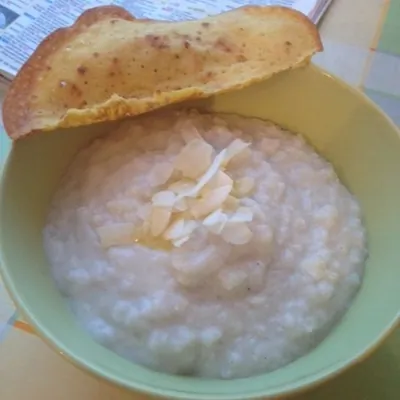 Рисовая каша с кокосом