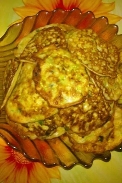 Кабачковые оладьи с молодым луком