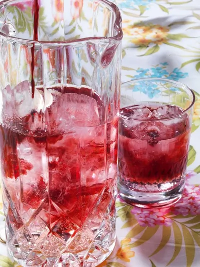 Малиновый джин-тоник