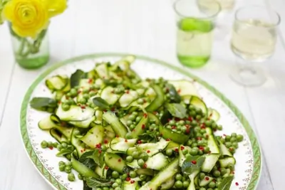 Карпаччо из цукини с зеленым горошком