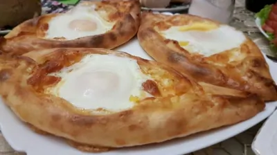 Хачапури по аджарски с брынзой