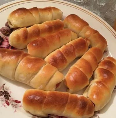 Сосиски в сдобном тесте