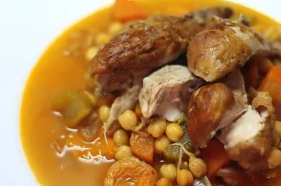 Индейка, томленая с курагой и нутом