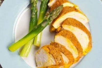 Куриное филе в йогурте и карри