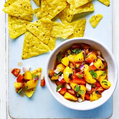 Сальса из персиков на гриле