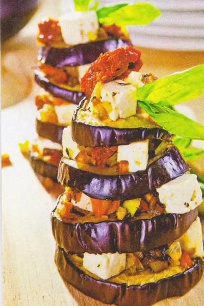 Башенки из баклажанов с брынзой
