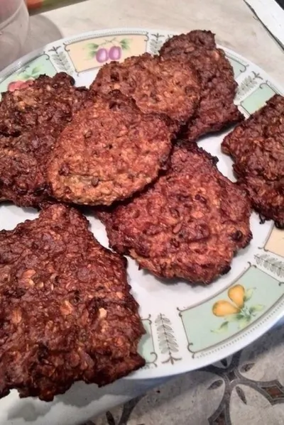 Овсяное печенье с финиками и семечками