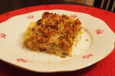 Печеный судак с фисташками и цитрусовым картофелем