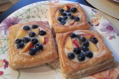 Слоеные фруктовые корзиночки